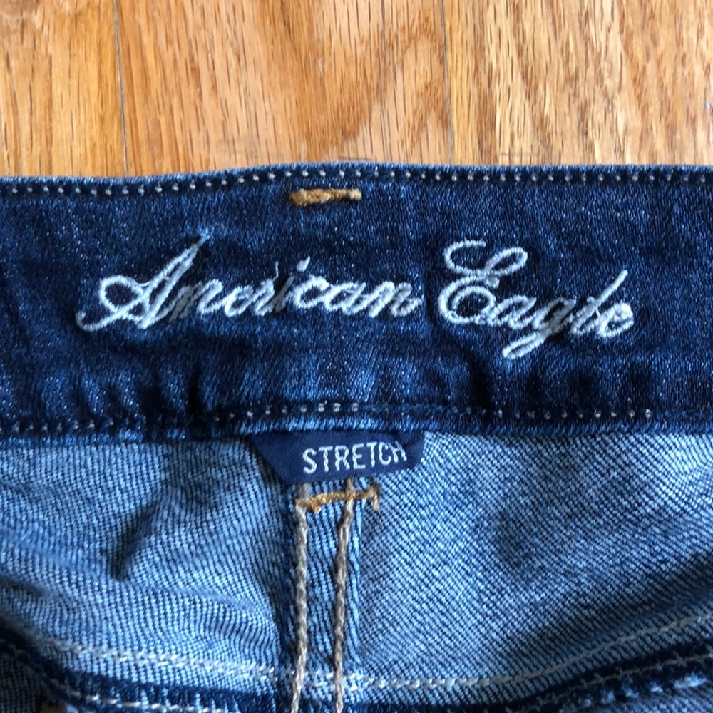 dark wash American eagle jean shorts - Picture 5 of 6